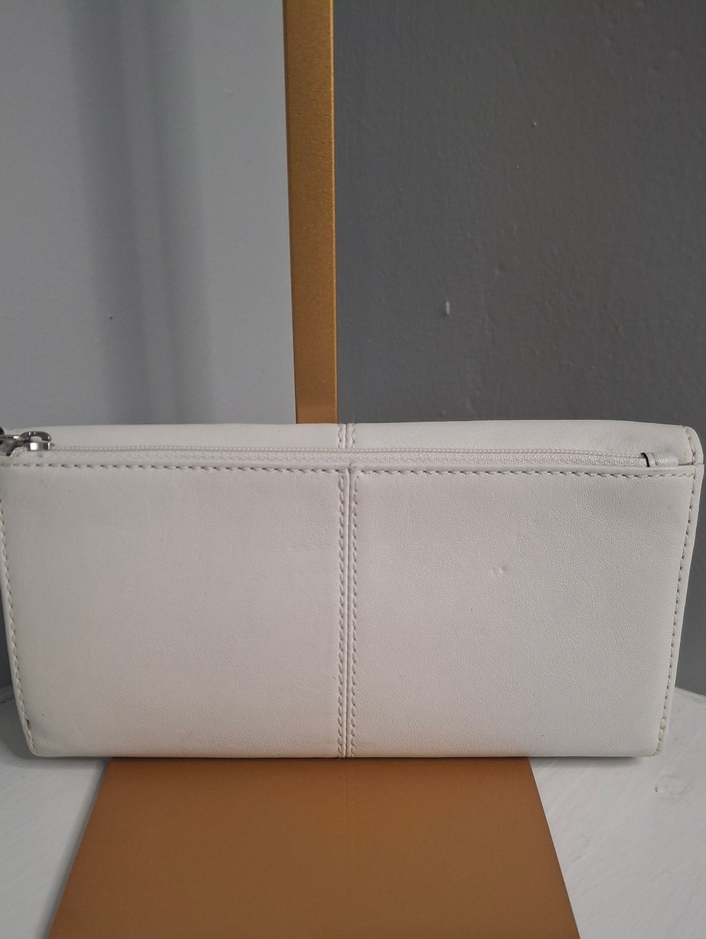 Coach Vintage Soho Pleated White Leather Wallet EUC - Picture 2 of 5
